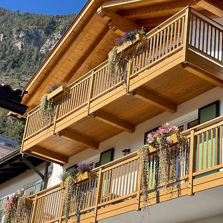 B&B La Casa Del Sole Циано-ди-Фьемме Экстерьер фото